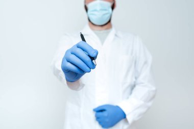 Yeni Teknolojiyi Gösteren Bilim Adamı, Tıbbi Tavsiye Veren Doktor, Kimyacı Bilim Dersleri Tartışmaları, İş Giyimi Koruyucu Vitesler
