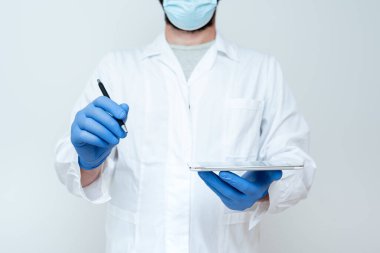 Yeni Teknolojiyi Gösteren Bilim Adamı, Tıbbi Tavsiye Veren Doktor, Kimyacı Bilim Dersleri Tartışmaları, İş Giyimi Koruyucu Vitesler