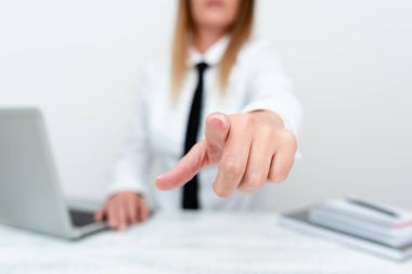 Yeni Fikir Tasarımları Öğretiliyor, Soyut Profesör Ders Veriyor, Bilgisayar Sunumu Fikirleri, Uzaktan Ofis Çalışması, Çevrimiçi Bağlantılar Küresel Bağlantı