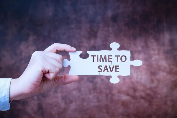 Text caption presenting Time To Save. Business concept to do something more efficiently that less time is required Businesswoman Find Strategy For Resolving Connecting Missing Ideas At Work — Stock Photo, Image