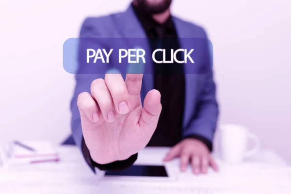 Sinal de texto mostrando Pay Per Click. Internet Concept internet marketing em que o pagamento é baseado em cliques Apresentando Tecnologia de Comunicação Voz Smartphone e Chamadas de Vídeo — Fotografia de Stock