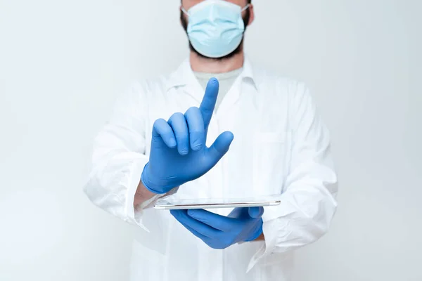 Demonstrating Medical Technology, Presenting New Scientific Discovery, Laboratory Presentations, Science Discussions, Wearing Occupation Workwear Protective Gears — Stock Photo, Image
