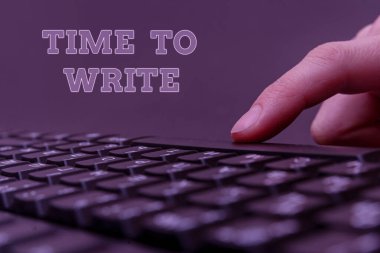 Yazma zamanı ilhamı gösteren metin. Bir şeyi kaydetmek ya da bir fikri kâğıt ya da kitapla ifade etmek için kullanılacak kelime. Kopya alanı ile ilham verici iş teknolojisi kavramı.