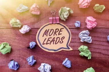 Metin Daha Fazla İpucu gösteriliyor. Tüketici çıkarları veya ürün Renkli Perspektif Yaratıcı Düşünce Fikirleri ve İlhamlar üzerine araştırma başlatılması