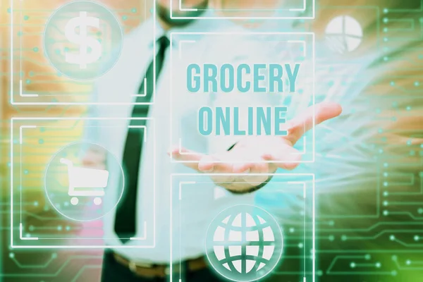 Teksten weergeven Kruidenier Online. Business idee digitale versie van supermarkt accepteren van online bestellen Gentelman Uniform Standing Holding Nieuwe Futuristische Technologieën. — Stockfoto