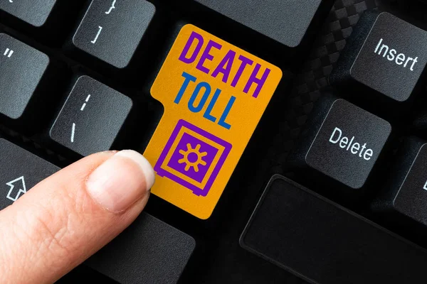 Teken met Death Toll. Business showcase het aantal doden als gevolg van een bepaald incident Typing New Edition Of Informational Ebook, Creating Fresh Website Content — Stockfoto