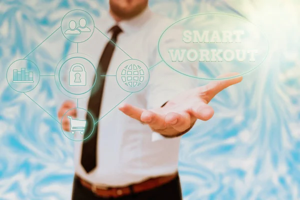 Schreiben von Textanzeigen Smart Workout. Business-Ansatz zweckmäßig konzipierte Übung, um das Muskelwachstum zu maximieren Gentelman Uniform Standing Holding New Futuristic Technologies. — Stockfoto