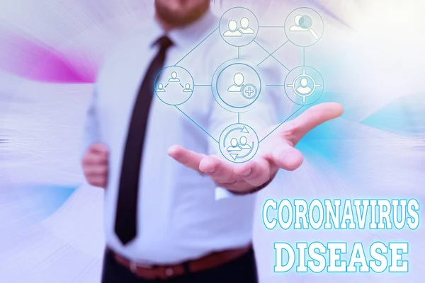 Texto que muestra inspiración Enfermedad por Coronavirus. Concepto de Internet definido como enfermedad causada por un nuevo virus SARSCoV2 Gentelman Uniform Standing Holding Nuevas tecnologías futuristas. — Foto de Stock