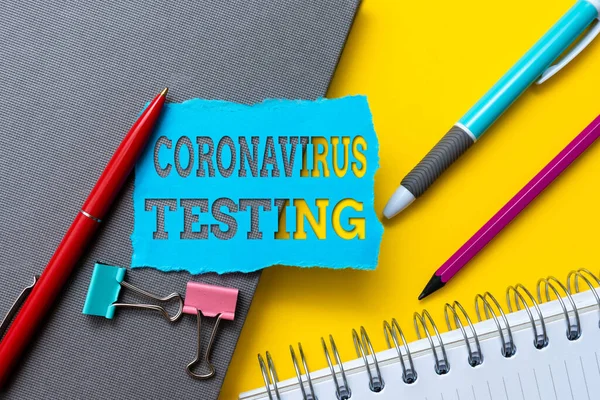 Τίτλος κειμένου που παρουσιάζει το Coronavirus Testing. Έννοια που σημαίνει συλλογή δειγμάτων από έναν βιώσιμο ασθενή για την ταυτοποίηση του SARSCoV2 Flashy School and Office Supplies Φωτεινή Διδασκαλία και Μαθησιακές Συλλογές — Φωτογραφία Αρχείου