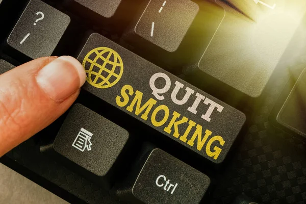 Handwriting text Quit Smoking. Conceptual photo Discontinuing or stopping the use of tobacco addiction Lady finger showing-pressing keyboard keys-buttons for update — Stock Photo, Image