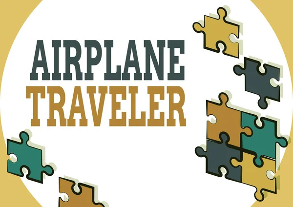 비행기 여행자 (Airplane Traveler) 라는 문자를 쓴다. 콘셉트 (Concept) 는 새로운 컴퓨터화 된 파일 시스템 (Creating New Computerized Filing System), 필 링 온라인 도큐멘 터리 (Filling Online Documentations) 를 만들어 비행기로 여행하는 행동이나 과정을 의미 한다. — 스톡 사진