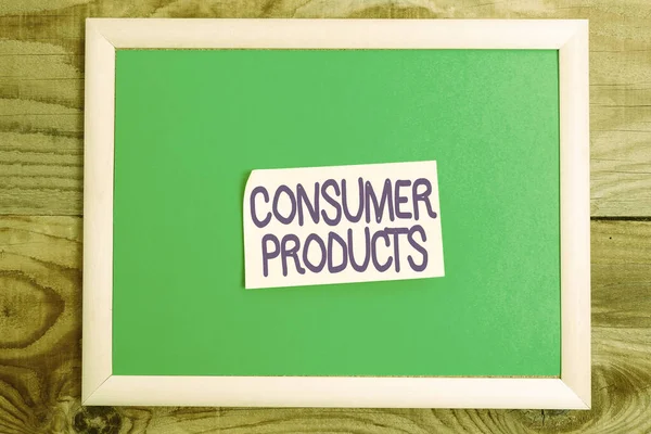 Tüketici Ürünlerini sunan metin başlığı. Ortalama tüketici görüntüsü tarafından tüketim için satın alınan iş genel görünümü ürünleri Flatlay Lay Arkaplanındaki Farklı Renk Etiketleri — Stok fotoğraf