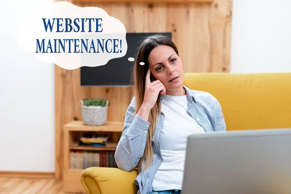 Text caption presenting Website Maintenance. Word for act of regularly checking your website for issues Abstract Giving Business Advice Online, Spreading Internet Presence — Stock Photo, Image