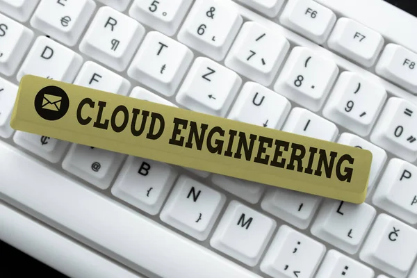 Writing displaying text Cloud Engineering. Concept meaning application of engineering disciplines to cloud computing Connecting With Online Friends, Making Acquaintances On The Internet —  Fotos de Stock