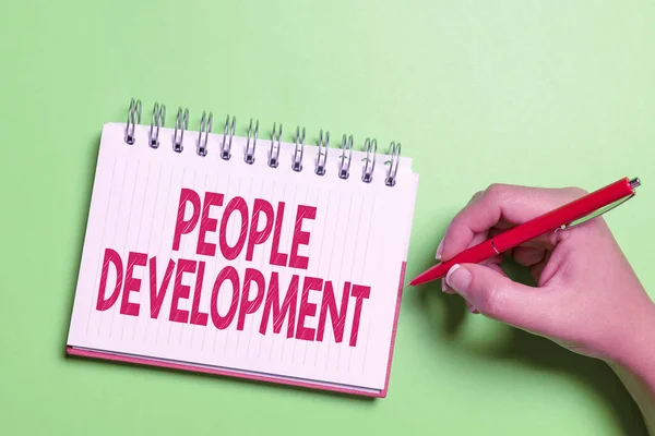Handwriting text People Development. Business idea Encouraging employees to acquire new or advanced skills Brainstorming Problems And Solutions Asking Relevant Questions — Φωτογραφία Αρχείου