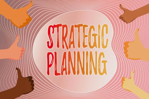 Skriv handskrift tecken Strategisk planering. Word Skrivet om systematisk process för att föreställa sig en önskad framtid Skapa och skicka e-post Meddelande online, Databehandling Jobb — Stockfoto