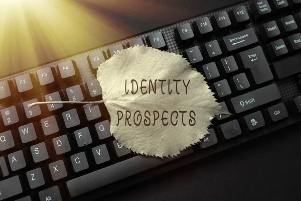 Kimlik Umutlarını Sunan Metin başlığı. İş Konsepti Potansiyel Müşteri Kalifiye Kurşunu, Eski Çalışma Kağıdı Verilerini Yeniden Yazma, Soyut Yazma Online Rezervasyon Listeleri