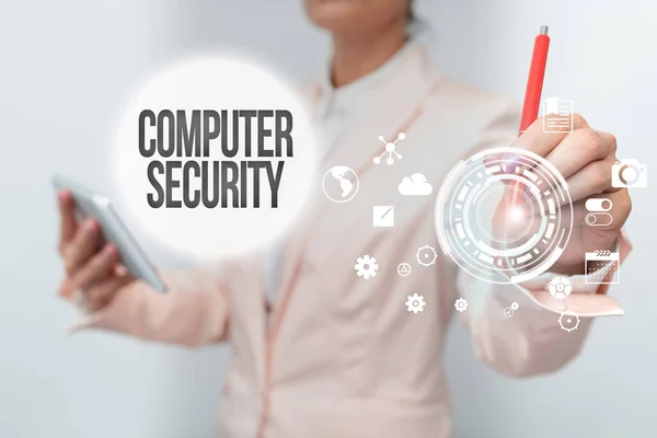 Visualizzazione concettuale Sicurezza informatica. Concetto che significa protezione dei sistemi informatici da furto o danno Donna d'affari che tocca i dati digitali sull'interfaccia olografica dello schermo. — Foto Stock