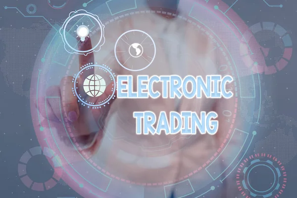 Conceptual display Electronic Trading. Word for method of trading financial derivatives electronically Lady In Uniform Holding Tablet In Hand Virtually Tapping Futuristic Tech. — 스톡 사진