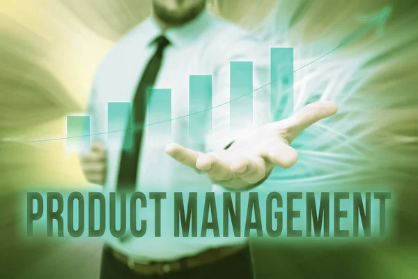 Inspiration mit Signalwirkung Produktmanagement. Wort für organisatorische Lebenszyklusfunktion innerhalb eines Unternehmens Gentelman Uniform Standing Holding New Futuristic Technologies. — Stockfoto