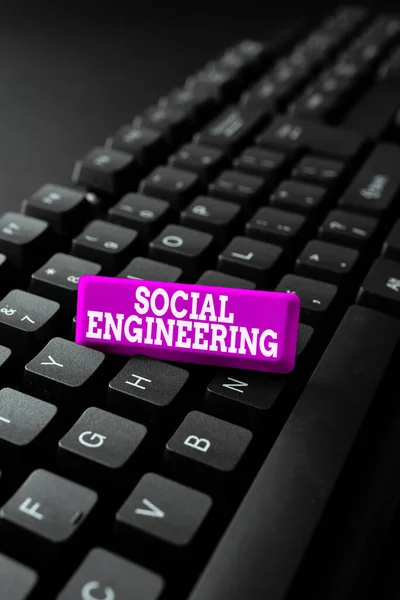 Text som visar inspiration Social Engineering. Affärsidé attack foto som är starkt beroende av mänsklig interaktion Ange nya programmeringskoder, skriva känslomässiga korta berättelser — Stockfoto