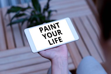 Hayatını Boyamak 'ı sunan metin başlığı. İnternet Konsepti Kontrolü ele geçirmek ve insanları bir araya getiren Ses ve Görüntü Çağrı Yeteneklerine ulaşmak için geleceğinizi yaratmak