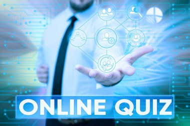 Online Quiz sunan metin başlığı. Kavramsal fotoğraf oyunu ya da Internet Gentelman Uniform 'da yayınlanan bir zihin sporu Yeni Gelecek Teknolojileri Duruşu.