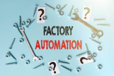 Metin başlığı Fabrika Otomasyonu sunar. İşletme yaklaşımı ve makine kontrolü veya işlemler Bakım Planlama Onarım Çözümleri için Yeni Fikirler