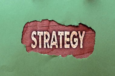 Stratejiyi göster. Yeni Fırsatlar Yeni Fikir Atılım Sınırlarını Keşfetmek için tasarlanmış iş dünyası eylem planı veya stratejisi