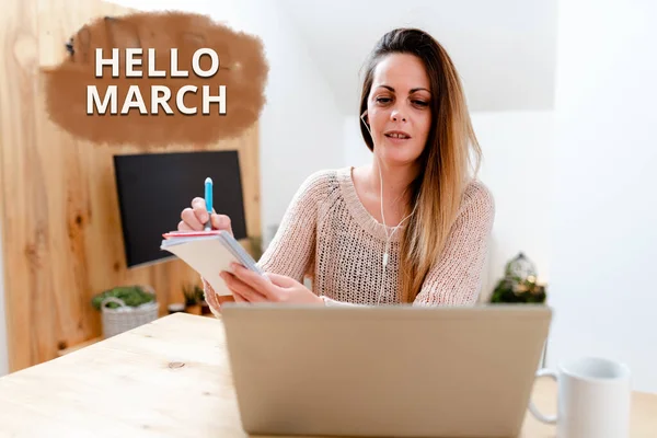 Handschriftteken Hello March. Business idee een begroeting uitdrukking gebruikt bij het verwelkomen van de maand maart Social Media Influencer Het creëren van Online Aanwezigheid, Video Blog Ideeën — Stockfoto