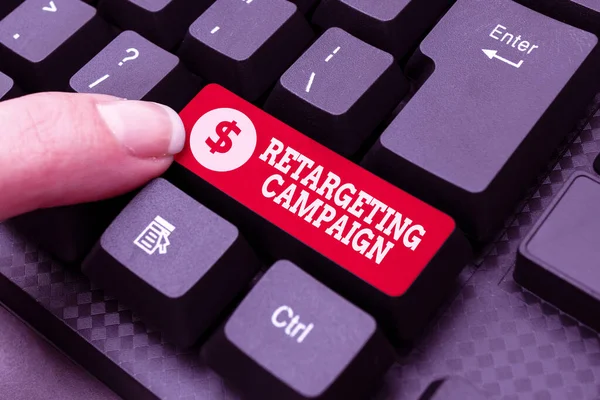 Toparlanma Kampanyası 'nı gösteren bir tabela. İnternet Konsepti hedefleyicileri, daha önceki İnternet eylemlerine dayalı olarak Yeni Yazım Oyunu Kavramı, Soyut Yazım Problemi Çözümleri Oluşturma