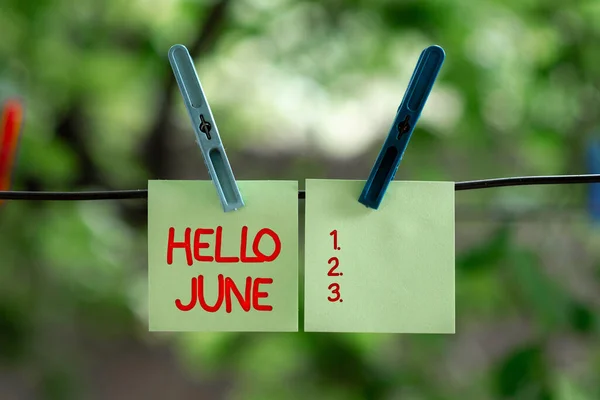 Konceptuální zobrazení Dobrý den, June. Koncept znamená nový měsíc plánovat své aktivity pro zábavu a dobrodružství Myšlení nových jasných nápadů Obnovení kreativity a inspirace — Stock fotografie