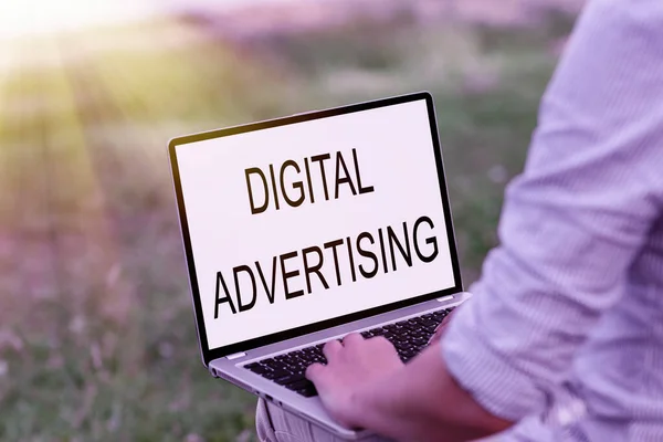 Text sign showing Digital Advertising. Word Written on marketing of products or services using internet Voice And Video Calling Capabilities Connecting People Together — Zdjęcie stockowe