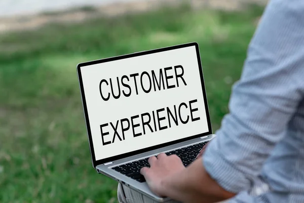 Hand writing sign Customer Experience. Word Written on product of an interaction between a client and customer Voice And Video Calling Capabilities Connecting People Together — Stock Photo, Image