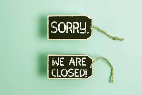 Handwriting text Sorry, We Are Closed. Word Written on apologize for shutting off business for specific time Collection of Blank Empty Sticker Tags Tied With A String For Information Label Sign — Stock Photo, Image