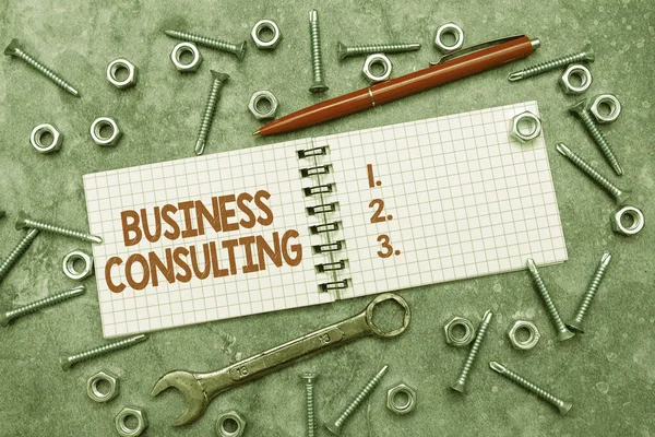 Semn de scriere de mână Business Consulting. Practica conceptului de afaceri de a ajuta organizațiile să îmbunătățească performanța Noi idei Brainstoming pentru planificarea întreținerii Creative Thinking Pen — Fotografie, imagine de stoc