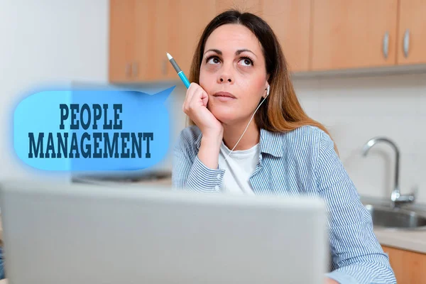 Text caption presenting People Management. Concept meaning process of unlocking and channelling employees potential Abstract Working At Home Ideas, Interior Decoration Live Video Blog — стоковое фото
