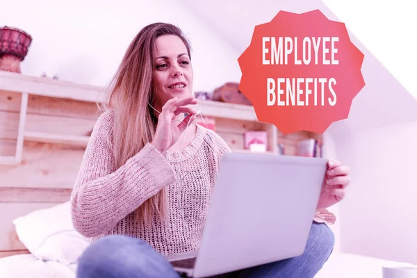 Text caption presenting Employee Benefits. Word for payments made to employees beyond the scope of wages Casual Internet Surfing, Student Researching Online Websites — Foto Stock
