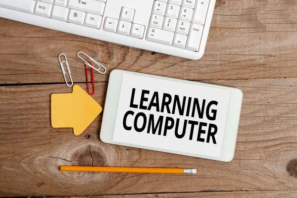 Sign displaying Learning Computer. Business showcase learn more about each of the components in the computer Display of Different Color Sticker Notes Arranged On flatlay Lay Background — Φωτογραφία Αρχείου