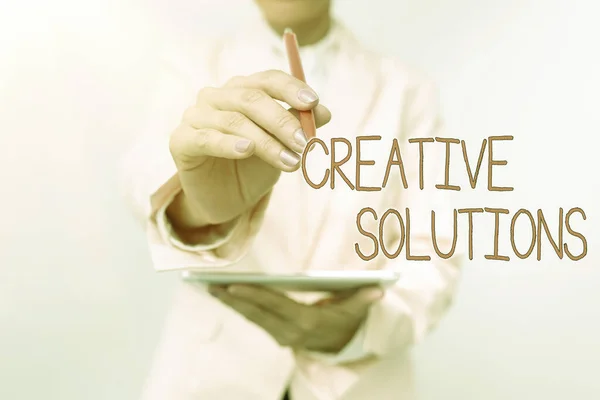 Text caption presenting Creative Solutions. Business idea mental process of creating a solution to a problem Presenting New Technology Ideas Discussing Technological Improvement — Fotografia de Stock