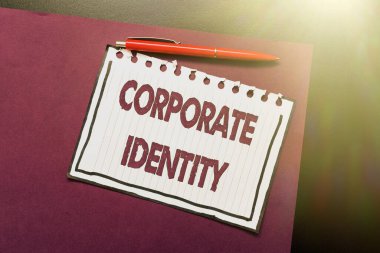 Kurumsal Kimlik göstergesi. Firma ya da iş dünyası, yaratıcılığı ve ilhamı yenileyen Yeni Parlak Fikirler üreterek kamuoyuna sunar.