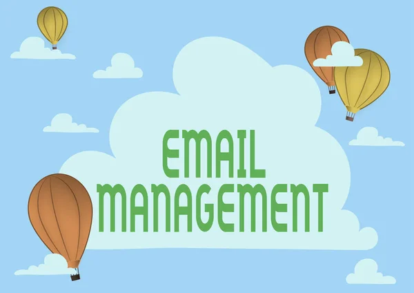 문자 Email Management 를 작성 한다. 이메일 연습의 효율성을 극대화하는 사업 아이디어 전략 Hotair Balloon Illustration Flying Clouds to New Destinations — 스톡 사진