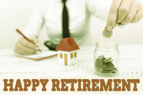 Didascalia di testo che presenta Happy Retirement. Business idea avere un assegno pensione mensile affidabile Vivere il lavoro Nuove rate casa e piani di investimento rappresentati dalla signora — Foto Stock