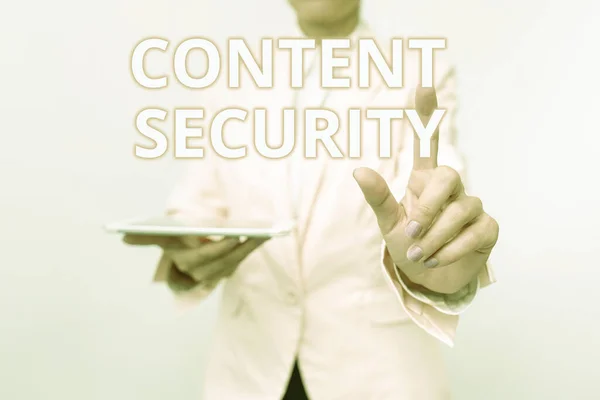 Texto mostrando inspiração Segurança de conteúdo. Palavra para a proteção contra ameaças deliberadas ao conteúdo Apresentando novas ideias tecnológicas Discutindo a melhoria tecnológica — Fotografia de Stock