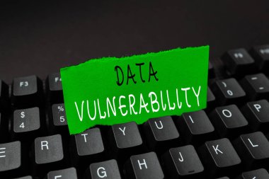 Veri Savunmasızlığını gösteren metin işareti. Saldırgan tarafından kullanılabilecek bir verinin ticari fikir zayıflığı Hızlı Yazım Dersleri ve İpuçları, Klavye Doğruluğunun Geliştirilmesi