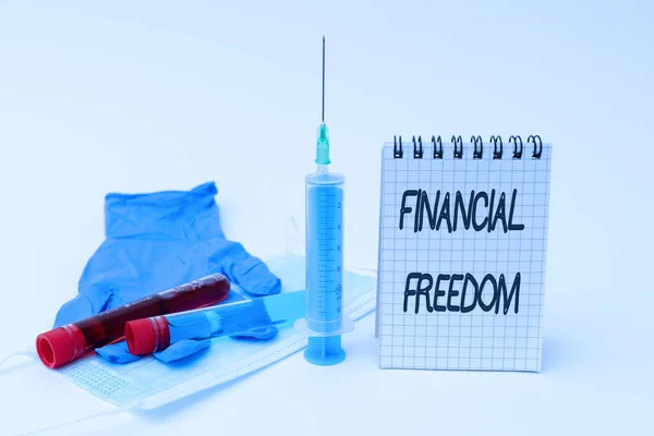 Text caption presenting Financial Freedom. Word for make big life decisions without being stressed about money Writing Important Medical Notes Laboratory Testing Of New Infections — Stock Photo, Image