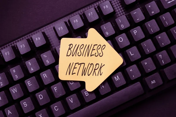 Legenda do texto apresentando Business Network. Abordagem de negócios Interfirme a cooperação que permite que as empresas colaborem na navegação e exploração on-line, criando conteúdo do blog, enviando novas mensagens — Fotografia de Stock