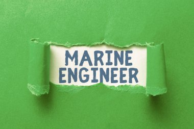 Yazı başlığı Deniz Mühendisi 'ni gösteriyor. Bir geminin bakım ve işletimiyle ilgili iş yaklaşımı, motorların Yeni Fırsatlar Bulması Yeni Fikir Atılım Sınırları