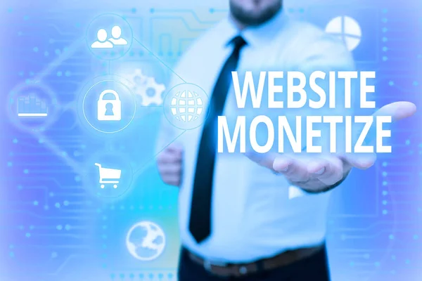 Scrittura visualizzazione del testo Sito Web Monetizza. Concetto capacità significato generare un reddito approfondito il vostro sito Web o blog Gentelman Uniform Standing Holding Nuove tecnologie futuristiche. — Foto Stock