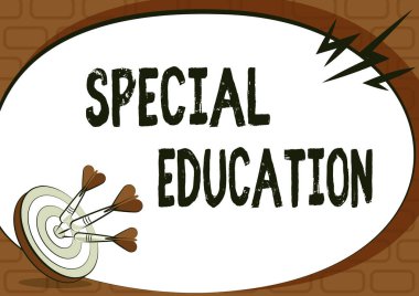 İlham veren Özel Eğitim metni. Zihinsel engelli öğrencilere verilen kavramsal fotoğraf öğrenme biçimi Hedefi Vurma Konsepti, Soyut Duyurma Hedefi Konulu Mesajı sunar